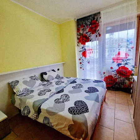 Apartment Zero Distance - One Minute Trains Stations - Center Tirano